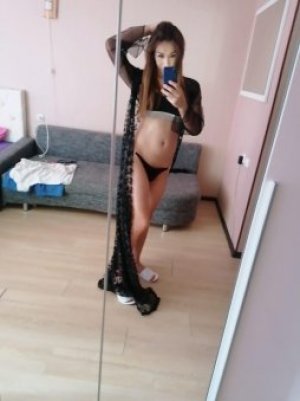 Escort trans Полина WhatsApp